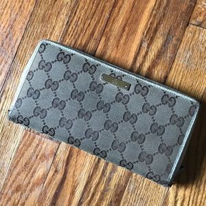 Gucci Canvas Zip-Around Wallet - Preloved